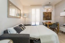 Ferienwohnung in Madrid - Modern Madrid Downtown Puerta Del Sol M (PRE3B)