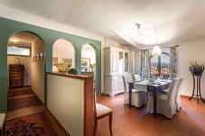 Ferienwohnung in Lucca - 2 Bedrooms Spacious Apartment with Elevator in Lucca