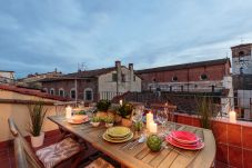 Ferienwohnung in Lucca -  PANORAMIC TERRACE PENTHOUSE in den Mauern von Lucca