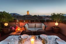 Ferienwohnung in Lucca - Top-Floor Penthouse with Panoramic Terrace in Lucca