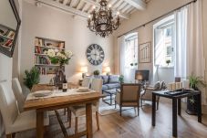 Ferienwohnung in Lucca - Modern comfort in Lucca's Picturesque Canal District