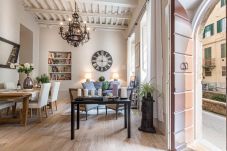 Ferienwohnung in Lucca - Modern comfort in Lucca's Picturesque Canal District