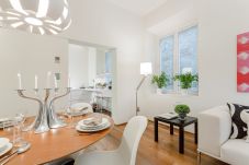 Ferienwohnung in Lucca - Contemporary Apartment with Garden and Parking