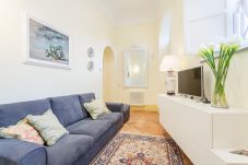 Ferienwohnung in Lucca - CASA VERA exquisite 2 bedrooms 2 baths apartment with garden, A/C 