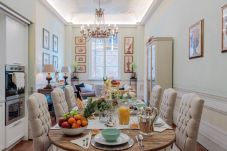 Ferienwohnung in Lucca - THE MEDIEVAL PENTHOUSE, Indulge among History in a Luxury 5 Bedrooms Apartment