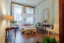 Ferienwohnung in Lucca - 8 Bedrooms Historical Masterpiece in the Heart of Lucca