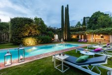 Villa in Lucca - VILLA THE SECRET ESCAPE. Luxury Redefined.