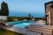 Villa in Viareggio - The Luxury Beach Villa with shared Swimming Pool, between Viareggio and Torre del Lago Puccini