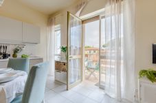 Ferienwohnung in Lido di Camaiore - Lido Beach Apartment in Lido di Camaiore