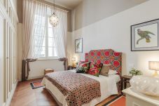 Ferienwohnung in Lucca - Casa Edgar, elegant and classy first floor apartment inside the walls of Lucca