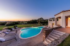 Villa in Capo Ferro - Villa Smeralda, Porto Cervo, Sardinia