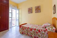 Ferienwohnung in San Fernando - Lightbooking Mazarredo San Fernando 