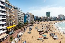 Ferienwohnung in Las Palmas de Gran Canaria - Estudio con balcón en la playa de las Canteras