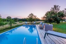 Villa in Orentano - Villa Drago, an authentic Farmhouse with Private Pool in Orentano