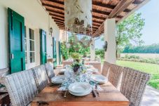 Villa in Orentano - Villa Drago, an authentic Farmhouse with Private Pool in Orentano