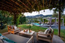 Ferienwohnung in San Gennaro - Casa Lucchese, a farmhouse apartment with pool on the hills of Lucca