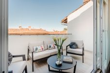 Ferienwohnung in Lucca - Casa Marta, Luxury 2 Bedrooms Apartment with Terrace Inside the Walls of Lucca