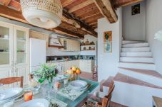 Ferienwohnung in San Gennaro - Casa Bellavista at Il Borghetto Farmhouse, smart, convenient rental home with shared pool in Lucca