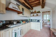 Ferienwohnung in San Gennaro - Casa Bellavista at Il Borghetto Farmhouse, smart, convenient rental home with shared pool in Lucca