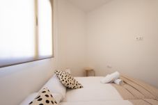 Ferienwohnung in Valencia - The Cruz Cubierta Apartment 01 with Terrace by Florit Flats