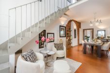 Ferienwohnung in Lucca - Modern Panoramic Penthouse with Elevator inside the Walls of Lucca