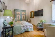 Ferienwohnung in Lucca - Timeless Elegance: A Historic Retreat in Lucca's Art District