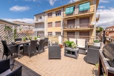 Ferienwohnung in Viareggio - Simple Duplex Apartment with Terrace in Viareggio