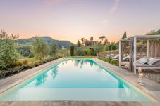 Villa in Lucca - Valle del Sole Winery Farmhouse with Private Pool