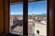 Appartement in Lucca - 2 Bedrooms Spacious Apartment with Elevator in Lucca