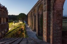 Villa in Capannori - LA DIMORA DEI CONTI: Indulge in a Country Farmhouse Apartment with Jacuzzi Facing the Town!