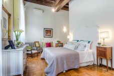 Appartement in Lucca - Casa Simonetta: Modern and Antique Ground Floor Apartment inside the Walls of Lucca