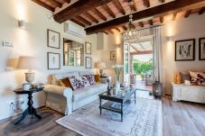 Villa in Capannori - VILLA PEMOLA a Luxury Farmhouse with Garden and bikes in Lucca Town