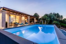 Villa in Ottiolu - VILLA LA BELLA, Luxury Seafront Villa with Panoramic Terrace in Porto Ottiolu, Sardinia