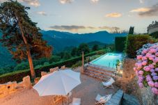 Villa in Borgo a Mozzano - Gran Burrone, a Luxury Castle with Pool in Borgo a Mozzano close to Lucca and Garfagnana