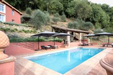 Villa in Lucca - Tramonto Farmhouse, a Luxury Retreat and a Contemporary Story of Tradition