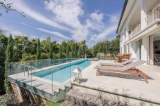 Villa in Lucca - Villa Ivona Modern Luxury Classic Villa with Private Pool and panoramic views in 3 kms from Lucca Walls