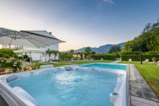 Villa in Capannori - Air Conditioned 10 Bedrooms Luxury Villa and Pool in Lucca