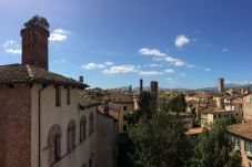 Apartamento en Lucca - Central large apartment inside the walls of Lucca with elevator and WiFi