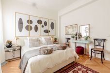 Apartamento en Lucca - 2 bedrooms, Terrace and Private Parking in Lucca