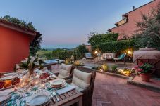 Villa en Marcialla - VILLA CHIANTI, your Secret 4 Bedrooms Retreat with View over the Vineyards in Marcialla