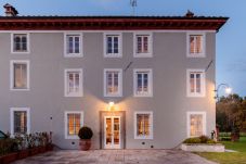 Villa en Capannori - Villa BRUNETTA, Discover your Modern but Traditional Villa in Lucca