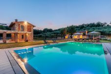 Villa en San Ginese - Nonno Giulivo Farmhouse, a Modern Hidden Tuscan Sanctuary with Private Pool