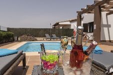 Villa en Caleta de Fuste - Antigua - Lightbooking Pueblo Majorero piscina climatizada 