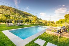 Villa en Capannori - Villa Ester, a Stylish Farmhouse with Pool on the Hills by Lucca