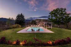 Villa à Pescaglia - Charming Farmhouse with Private Pool and View in Lucca