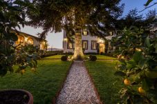 Villa a Capannori - VILLA VALGIANO a Tuscan Country House among the Vineyards - 12 bedrooms and SPA