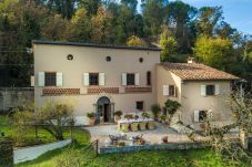 Villa a Vorno - VILLA VIOLA - Residenze Seicento - An historic Villa with Garden close to Lucca with Air Conditioning