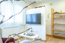 Appartamento a Madrid - FREE WiFi Apartment Vallecas-Albufera-Pedro Laborde M (SDM21)