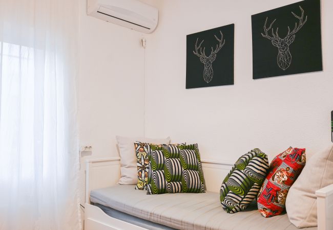  a Madrid - COZY APARTMENT-LAVAPIES- MADRID CITY CENTER