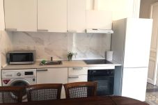 Apartamento em Barcelona - 4 bedrooms apartment in Barcelona center